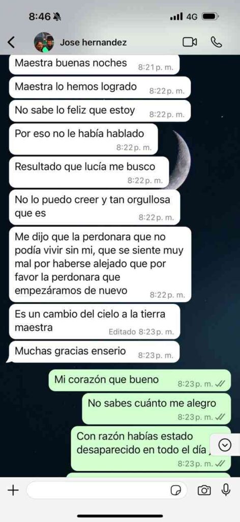 Captura de pantalla de una conversación de WhatsApp donde un cliente agradece los resultados obtenidos con un amarre de amor